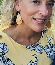 Load image into Gallery viewer, Drop Leather Earrings