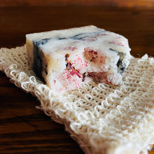 Load image into Gallery viewer, Black Raspberry Vanilla Soap